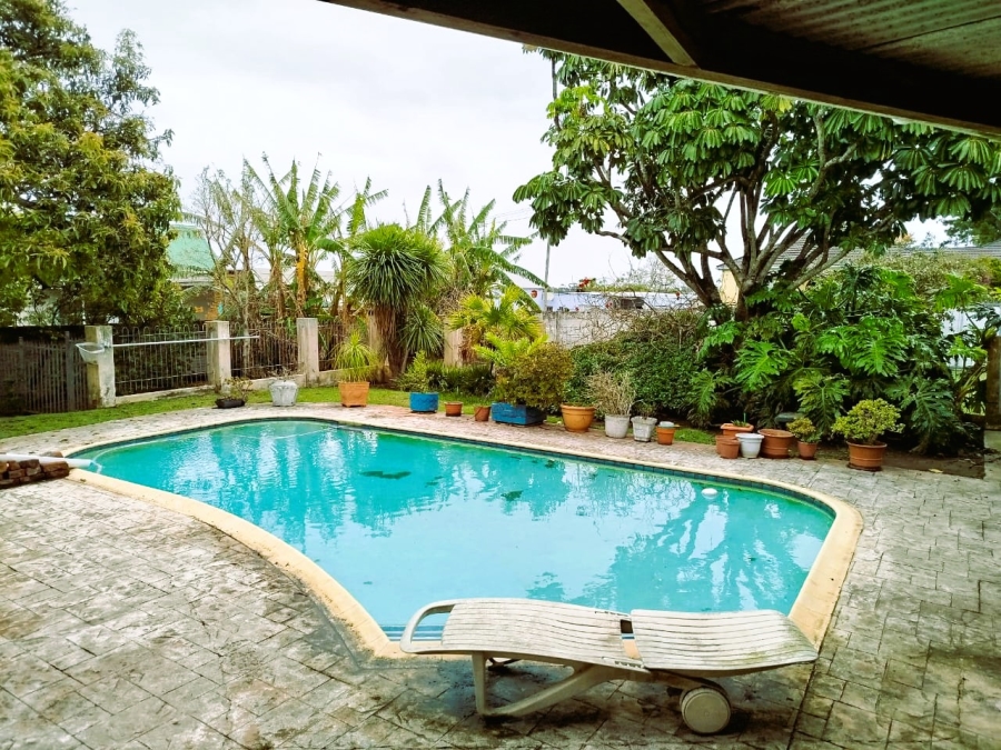 5 Bedroom Property for Sale in Cambridge Eastern Cape